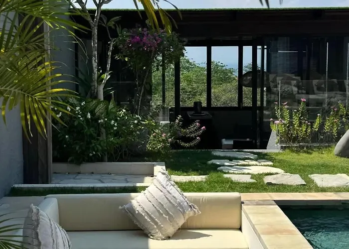Salo Panoramic View Sauna And Cold Jacuzzi Uluwatu